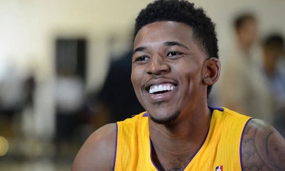 制造了传中 制造了传中